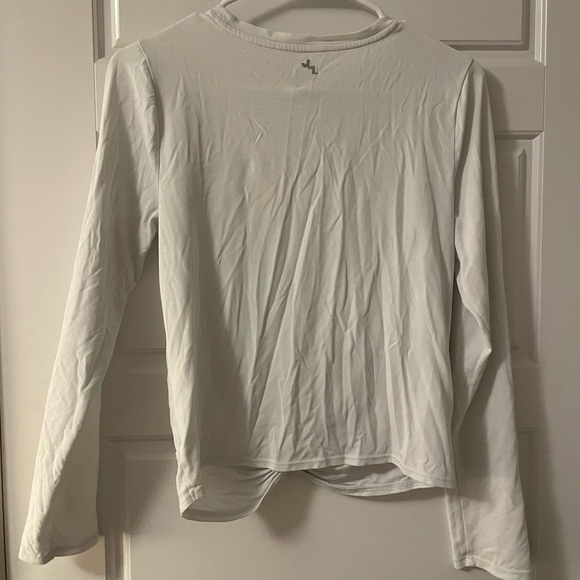Target Long Sleeve - Picture 3 of 3
